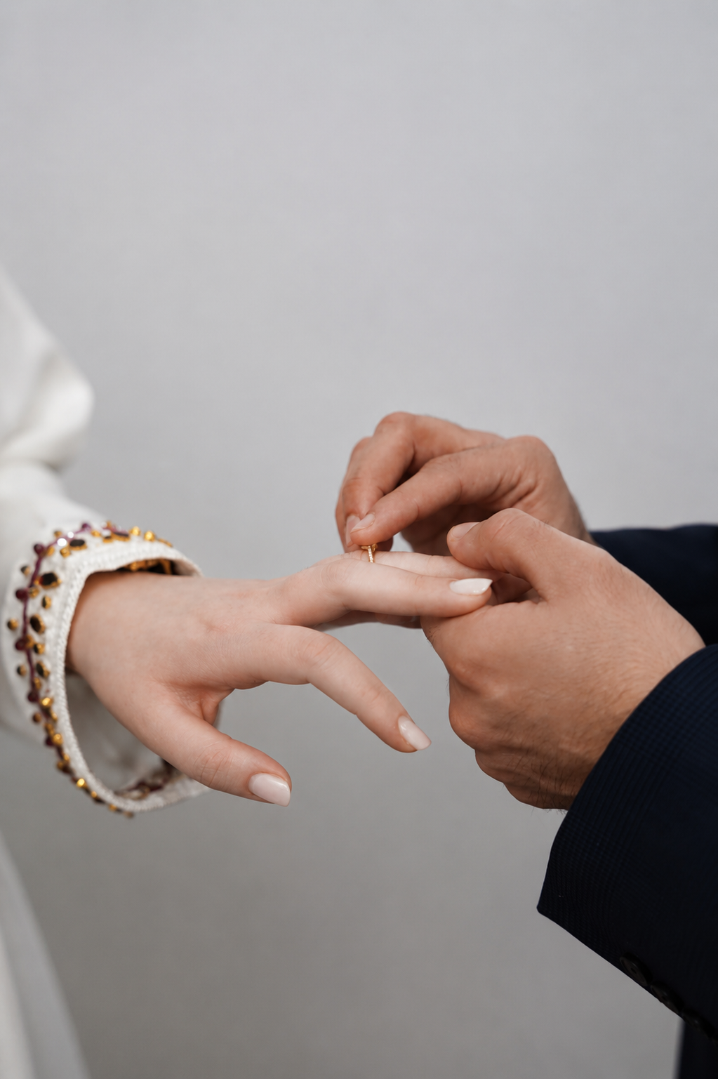 Mariage — Pose de l’alliance — photographie CLIC & PRINT à Rouen